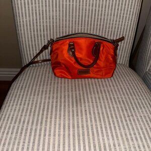 Dooney & Bourke Small Red Purse – Excellent Condition